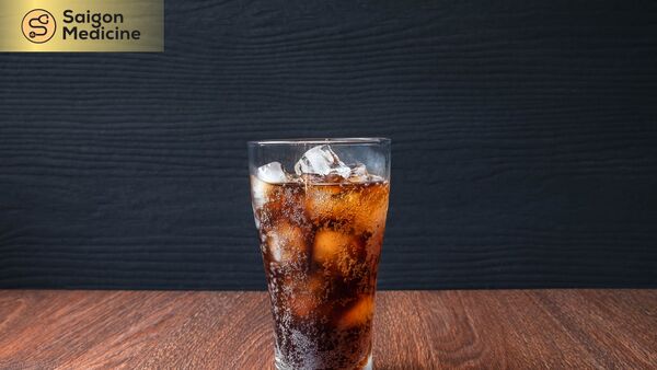 Sử dụng đồ uống có ga, caffeine hoặc đồ uống có cồn làm tăng nguy cơ sỏi thận