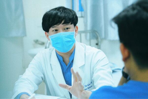Chân dung thạc sĩ bác sĩ Trần Quốc Phong